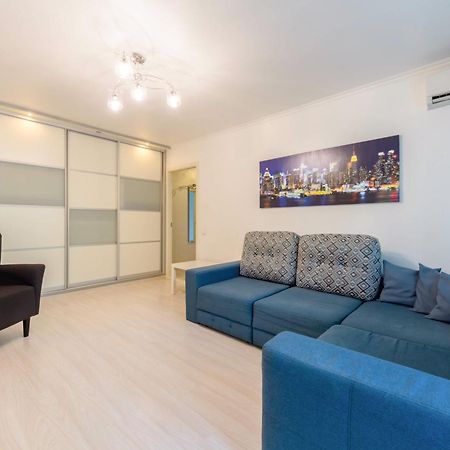 Central Dayflat Apartments Киев Екстериор снимка